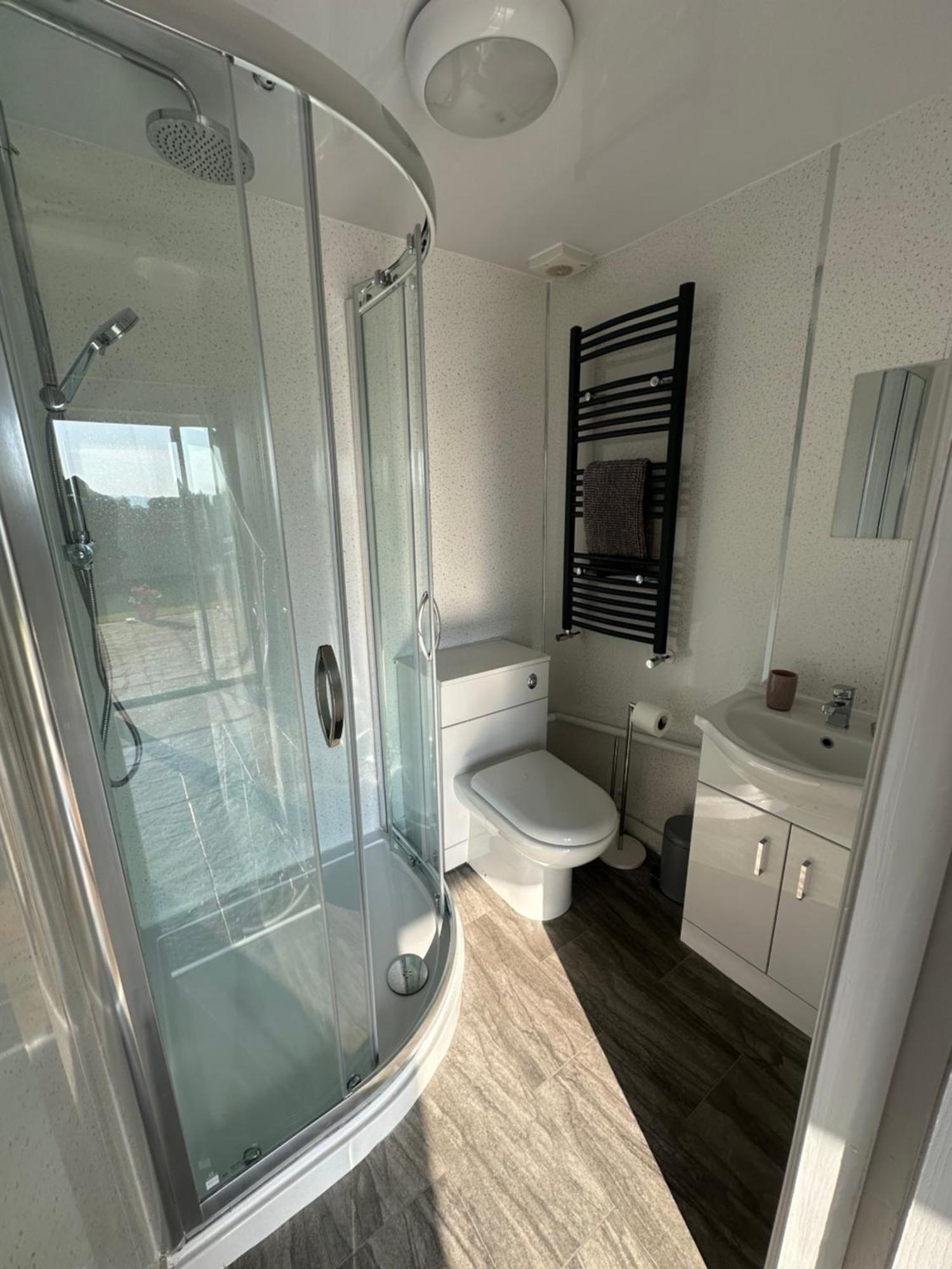 Dwylig Isa Holiday Cottages Rhuddlan Номер фото