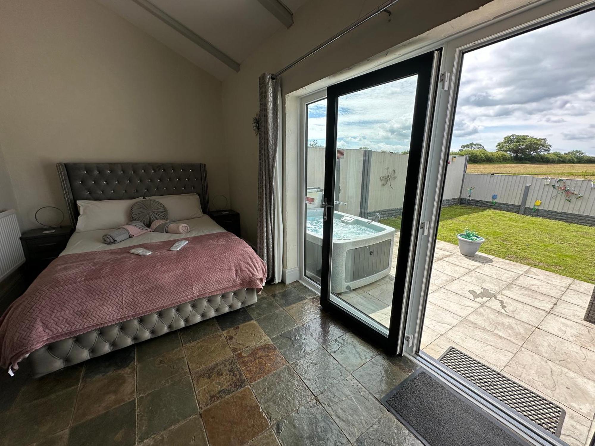 Dwylig Isa Holiday Cottages Rhuddlan Экстерьер фото