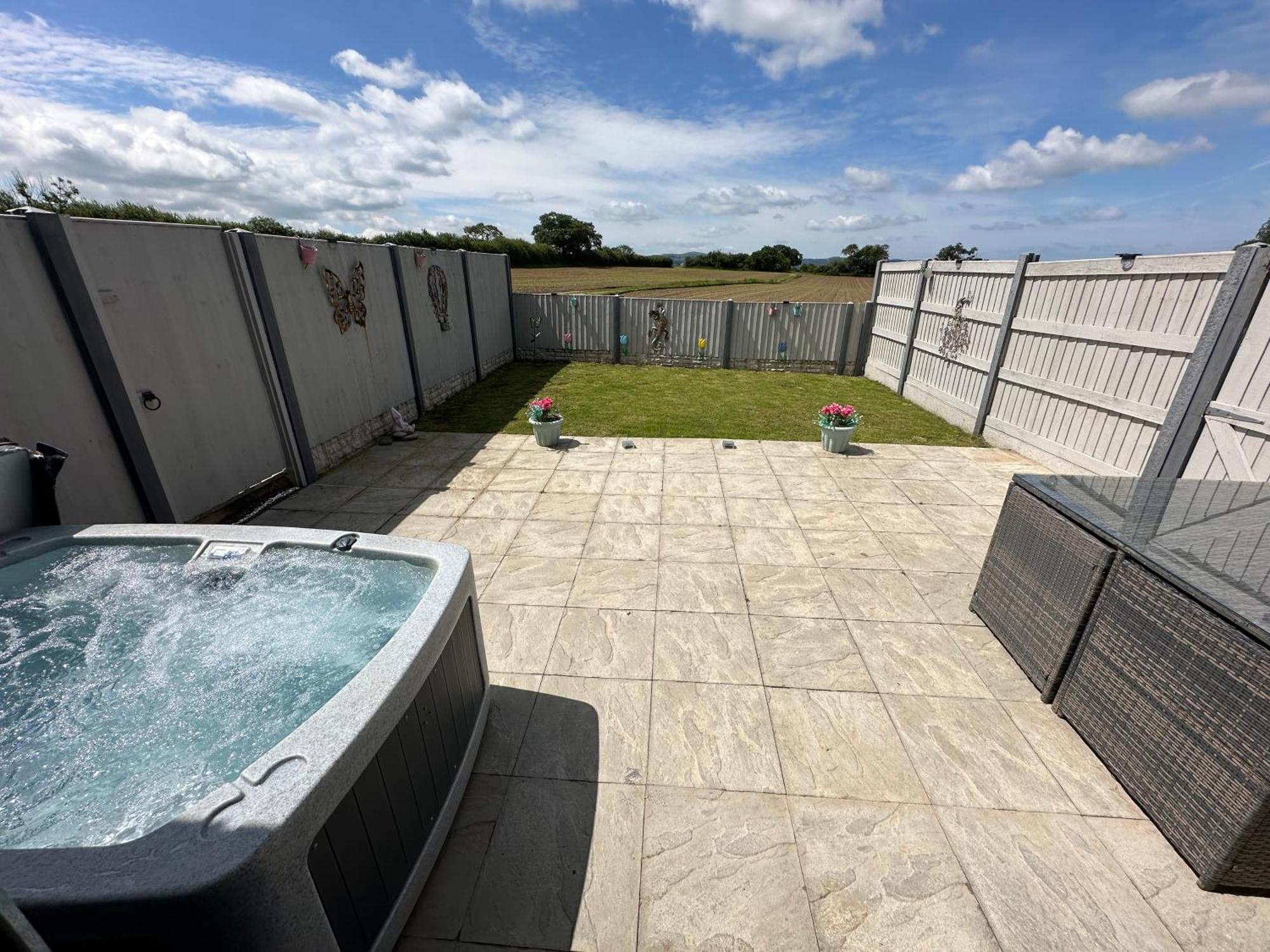 Dwylig Isa Holiday Cottages Rhuddlan Экстерьер фото